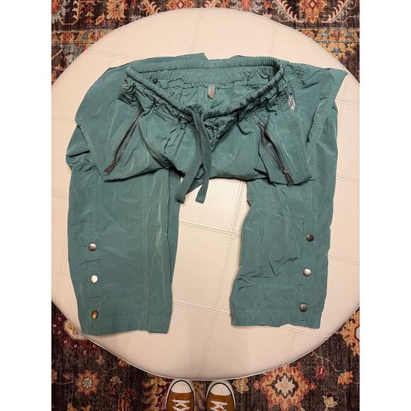 Free People Movement Green Stadium Pants size Medium - Picture 2 of 12